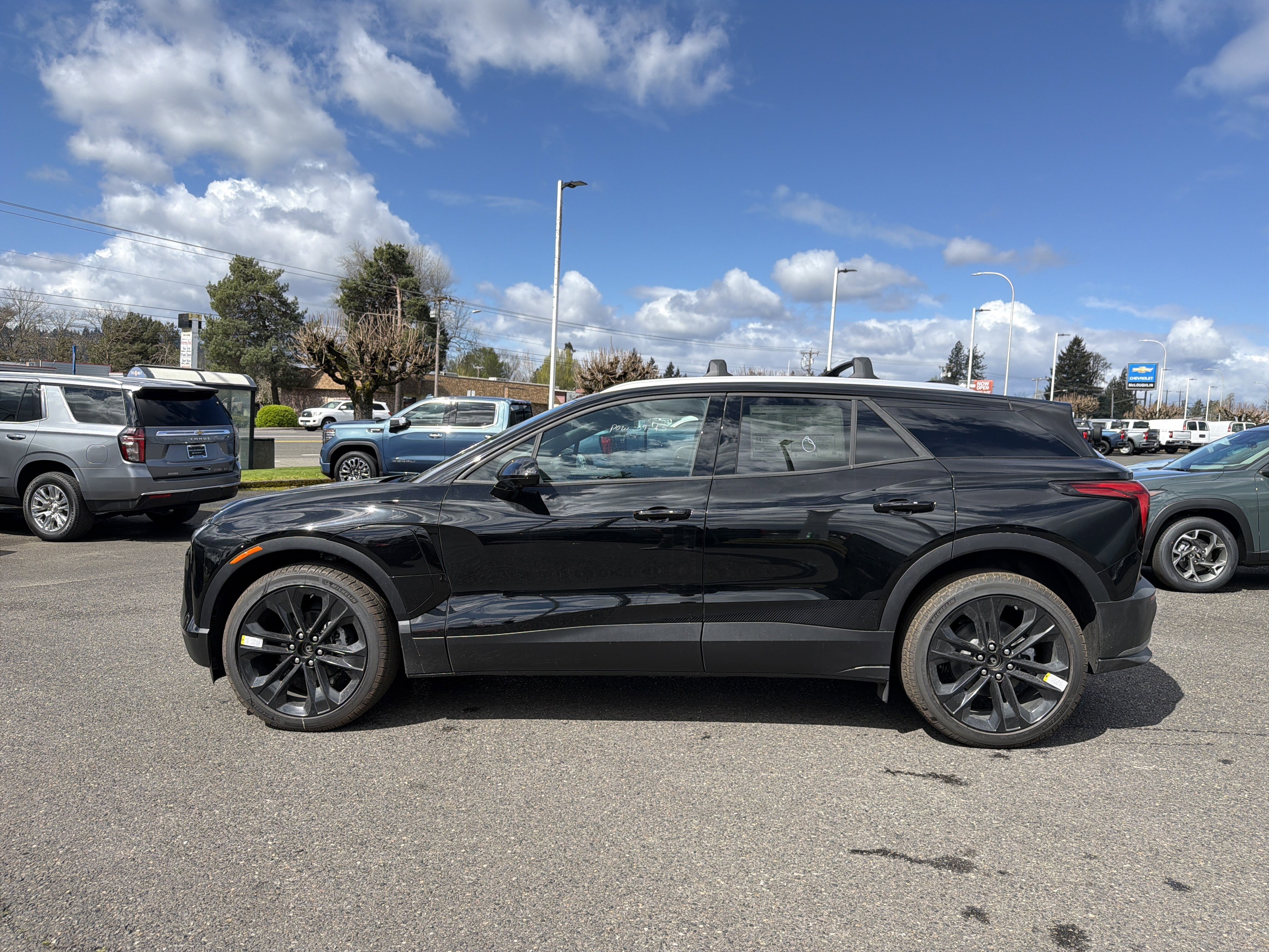 New 2026 Chevrolet Blazer EV LT w/ LPO, Blackout Package AWD/4WD image 2
