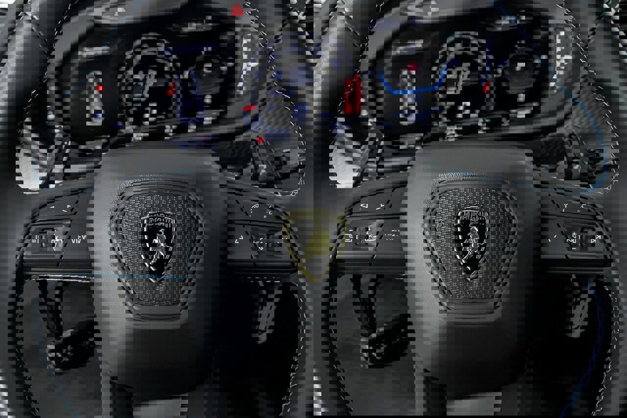Used 2024 Lamborghini Urus Performante image 30