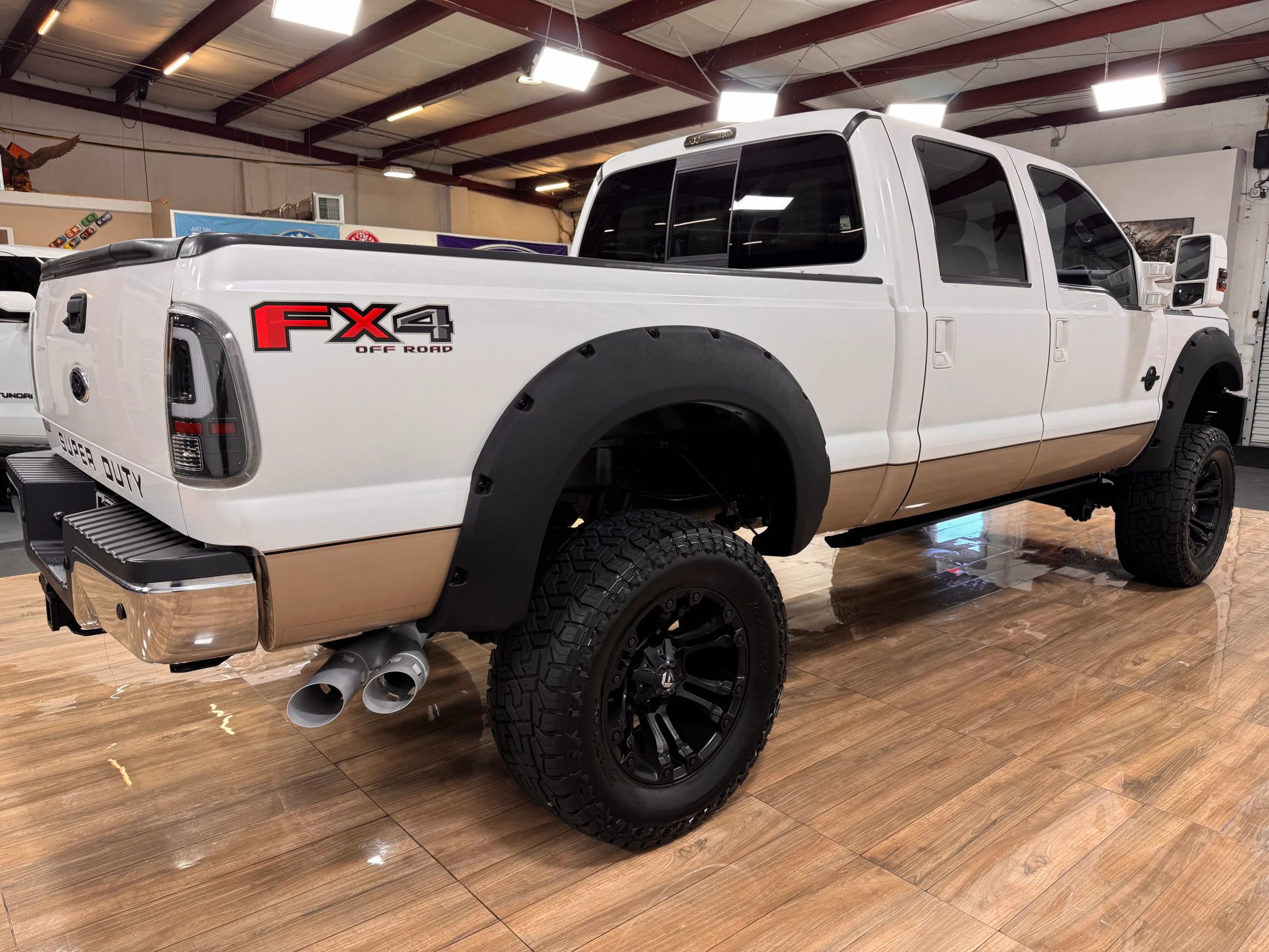 Used 2012 Ford F250 Lariat w/ Lariat Ultimate Pkg AWD/4WD image 6