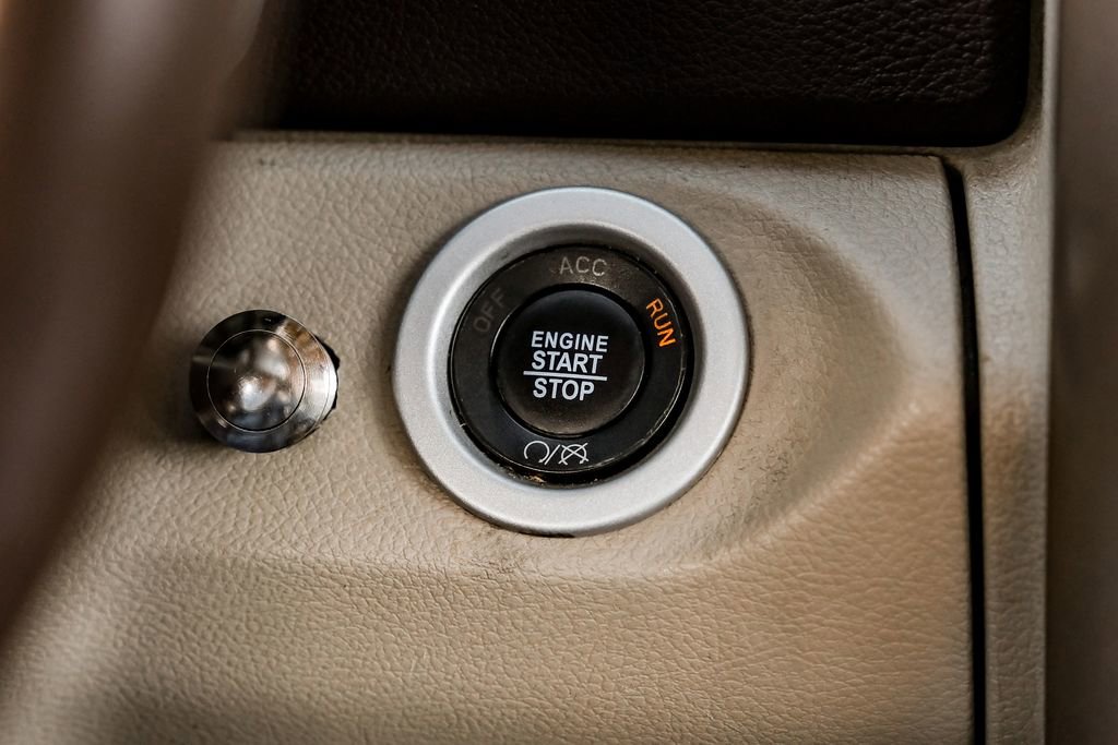 Used 2017 RAM 3500 Laramie Longhorn image 21