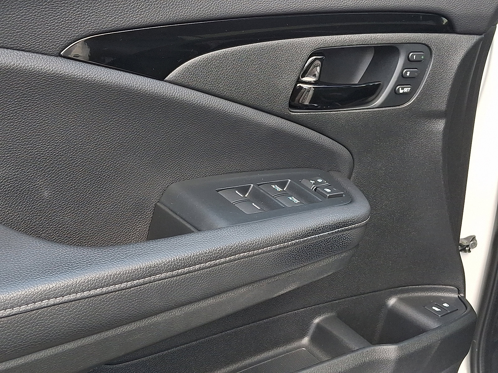 Certified 2023 Honda Passport Elite image 15