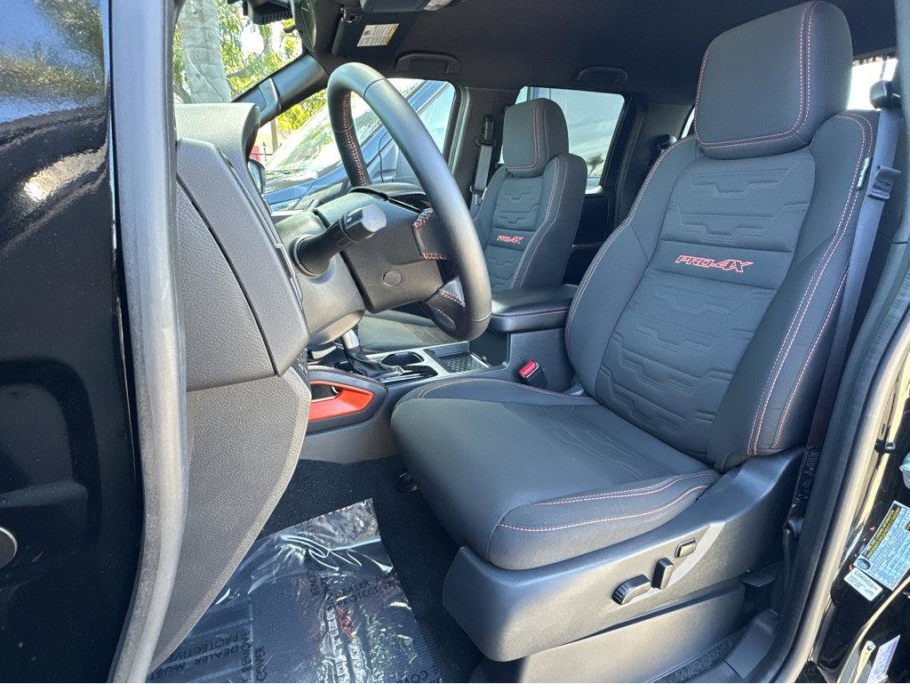 Used 2025 Nissan Frontier PRO-4X w/ Interior Protection Package image 8