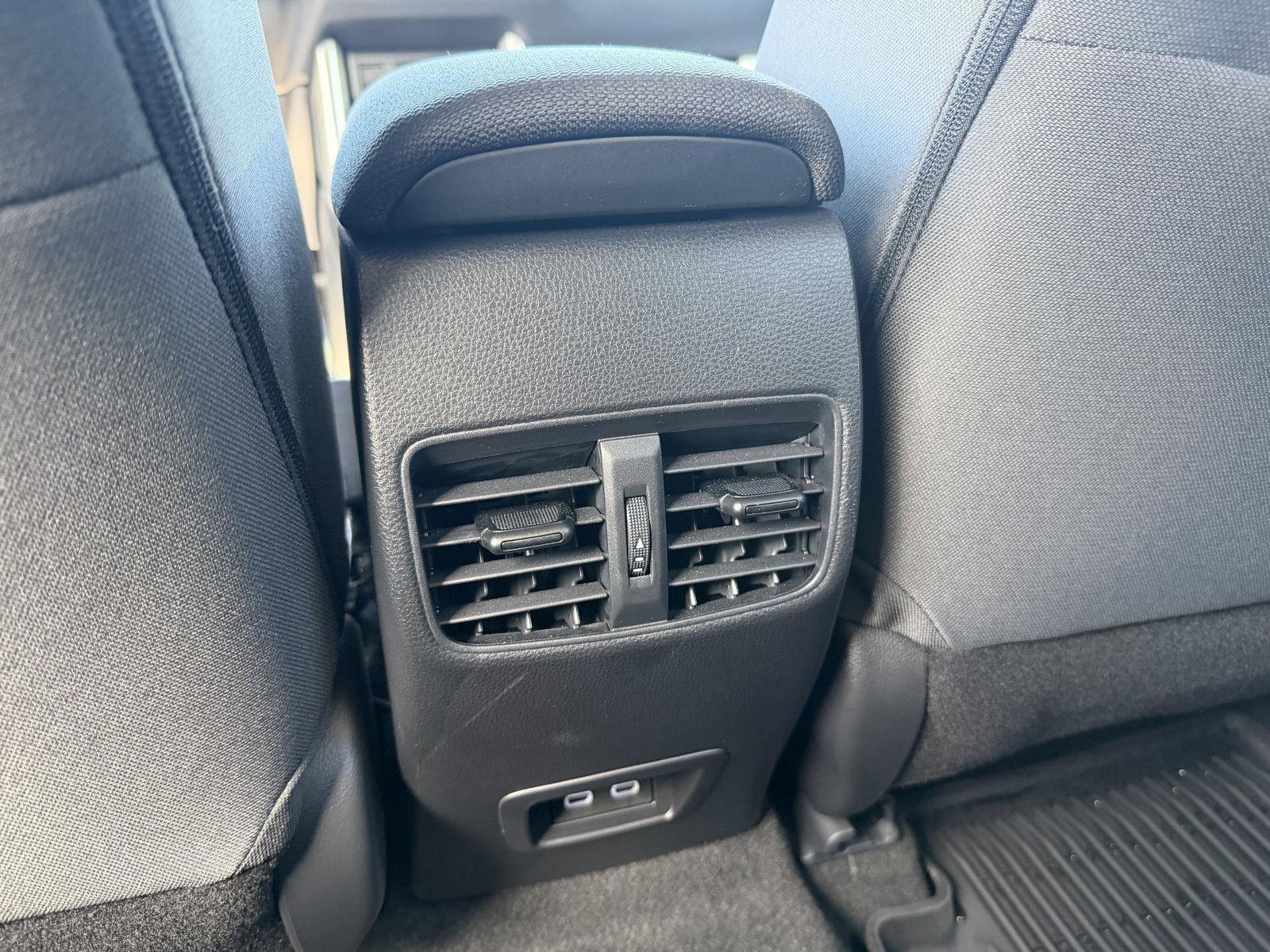 Used 2023 Toyota Corolla Cross LE image 15