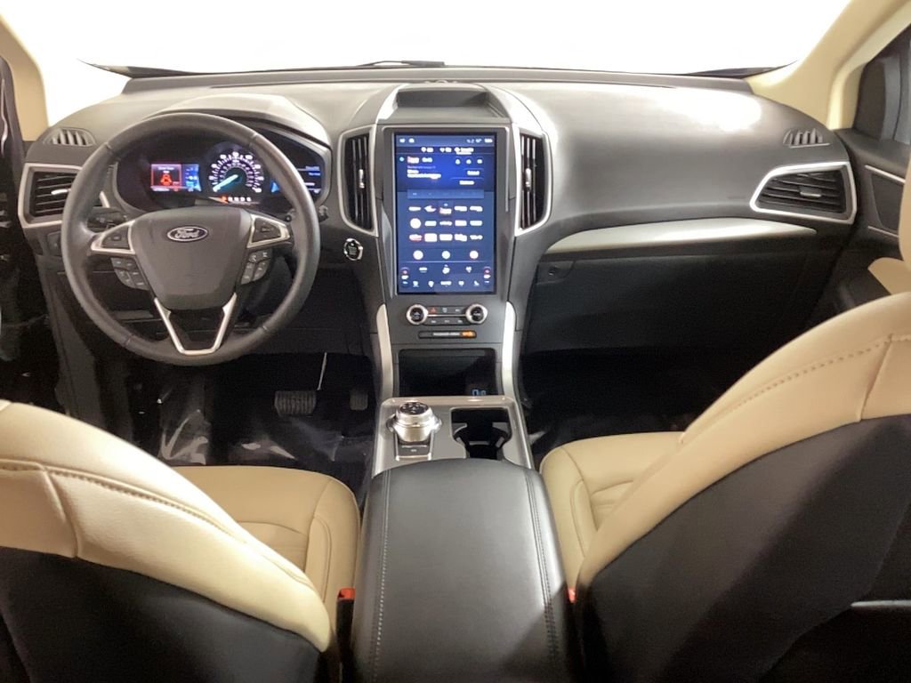 Used 2024 Ford Edge SEL w/ Convenience Package image 17