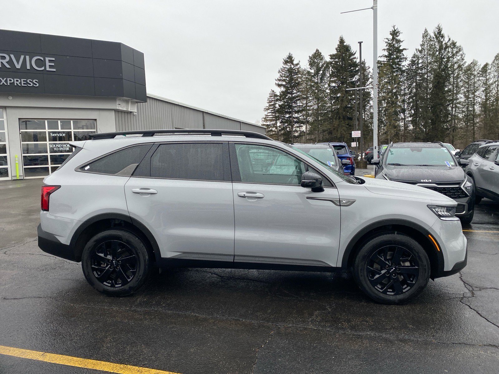 Certified 2023 Kia Sorento S w/ Panoramic Sunroof Package image 9