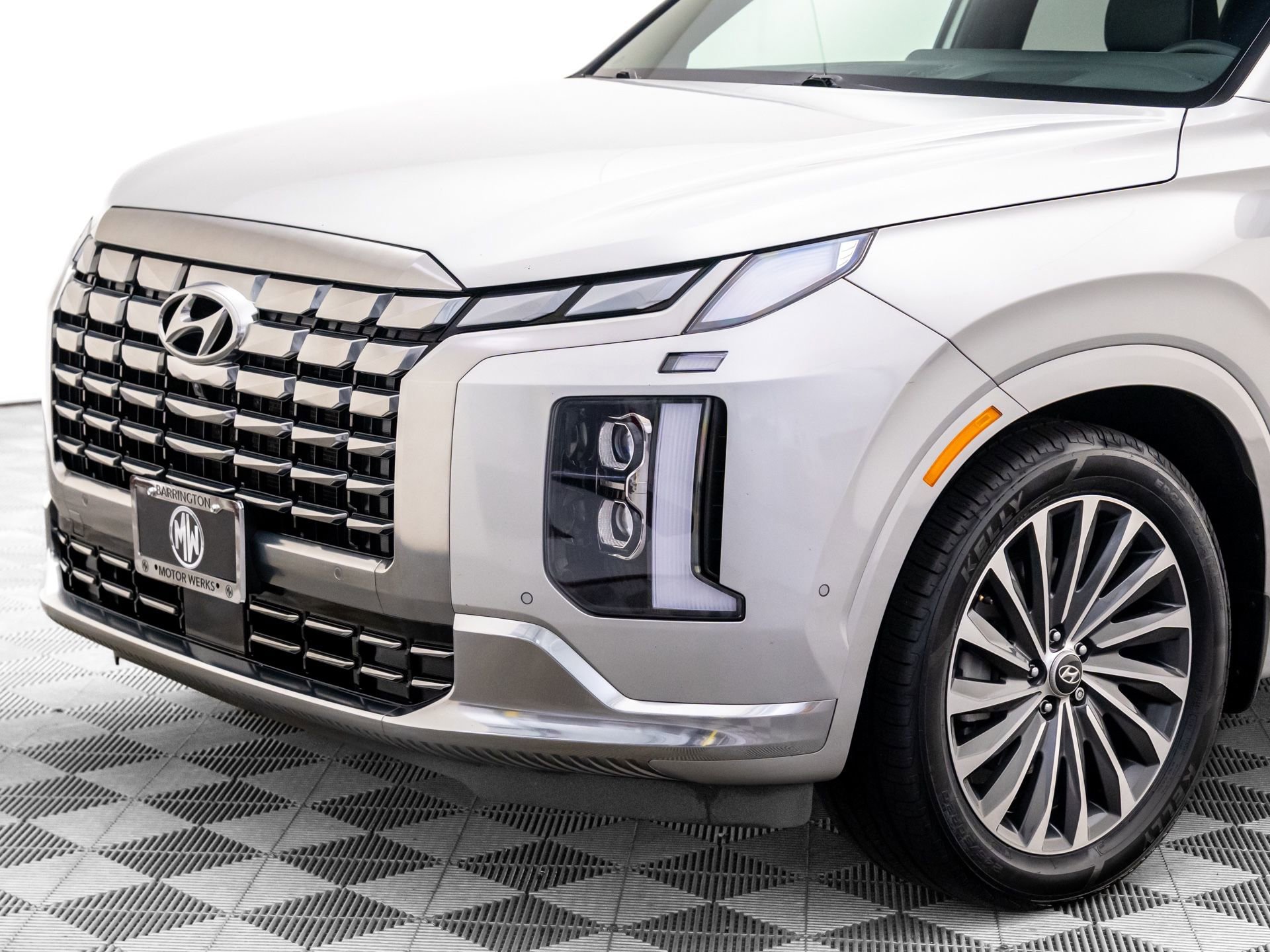 Used 2023 Hyundai Palisade Calligraphy image 39