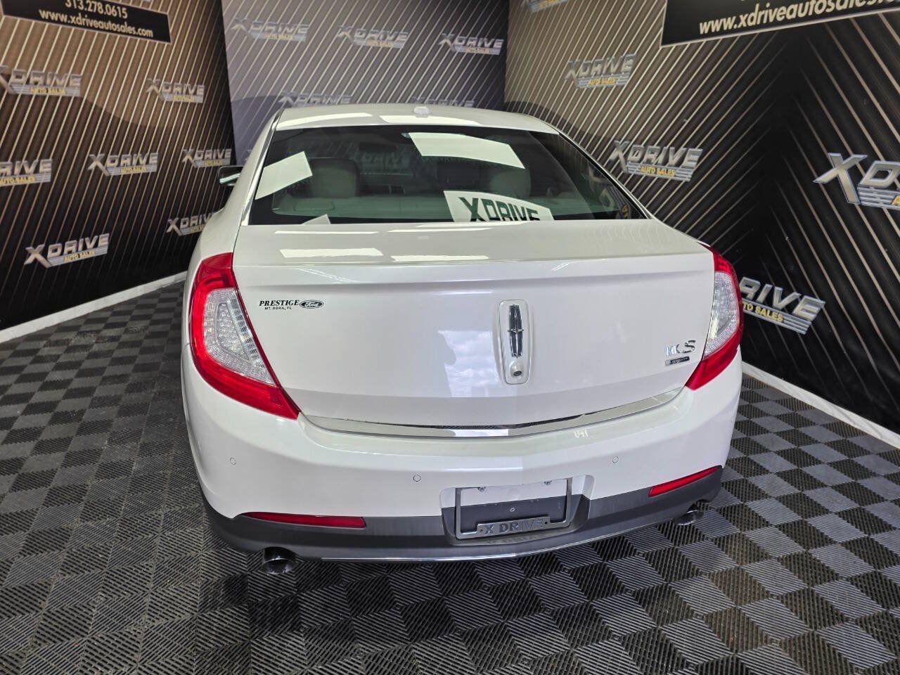 Used 2014 Lincoln MKS AWD w/ Equipment Group 201A image 12