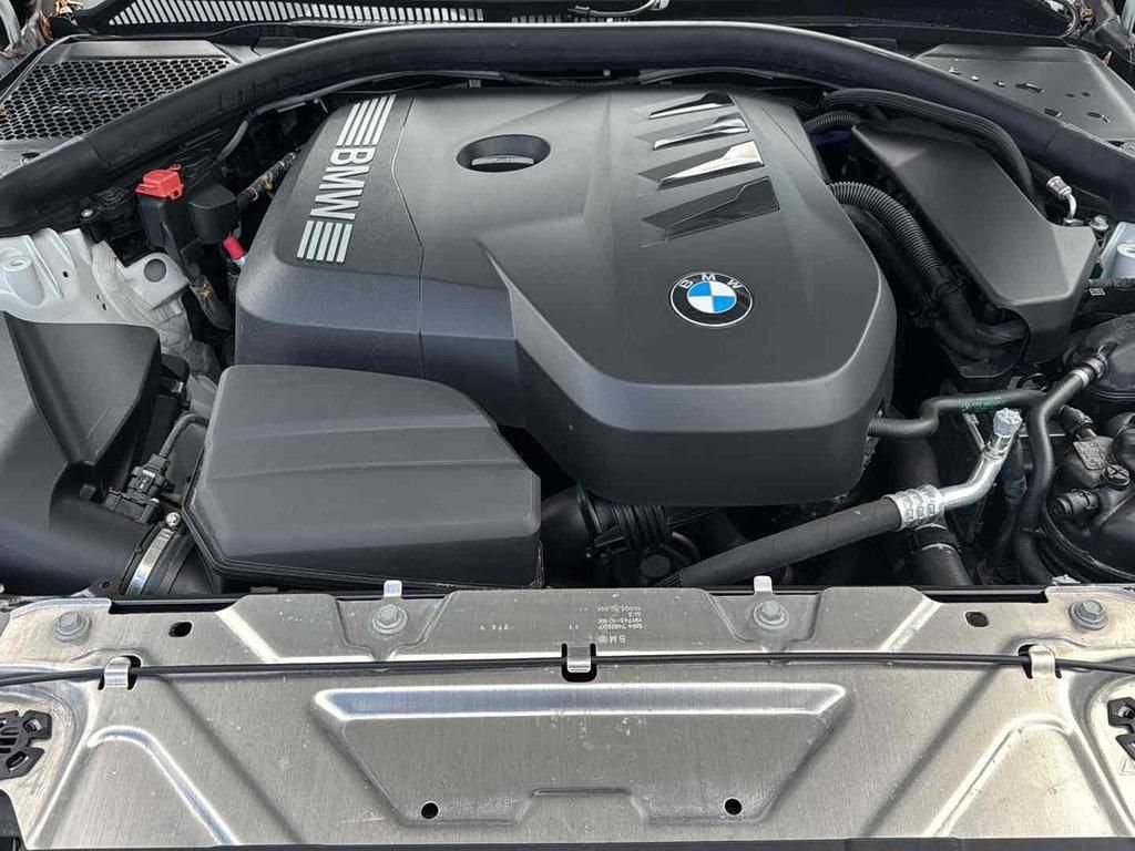 Used 2025 BMW 330i xDrive Sedan AWD/4WD image 36