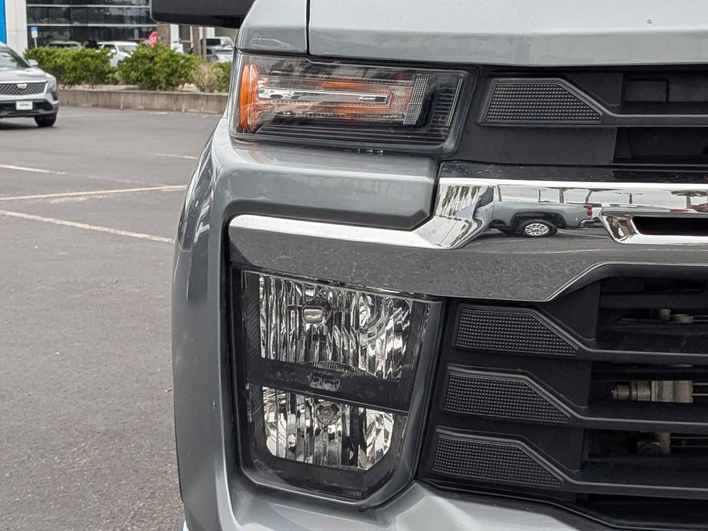 Used 2024 Chevrolet Silverado 3500 LT image 10