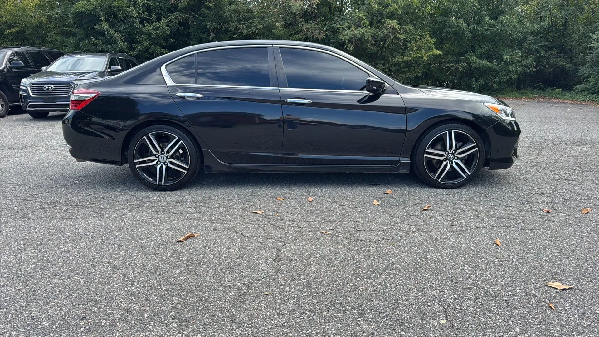 Used 2017 Honda Accord Sport image 4