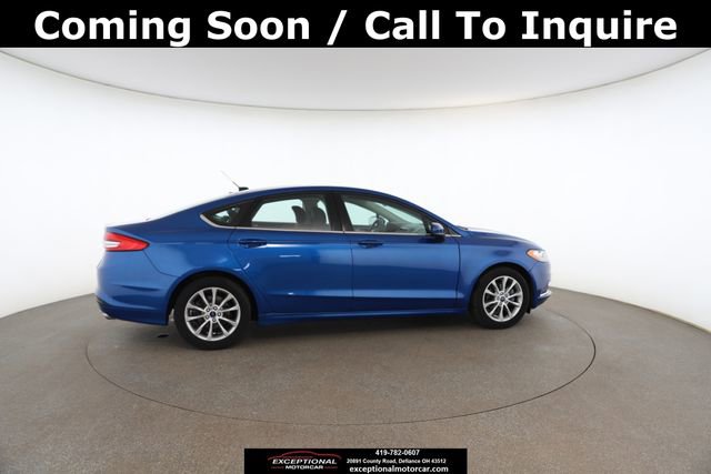 Used 2017 Ford Fusion SE image 22