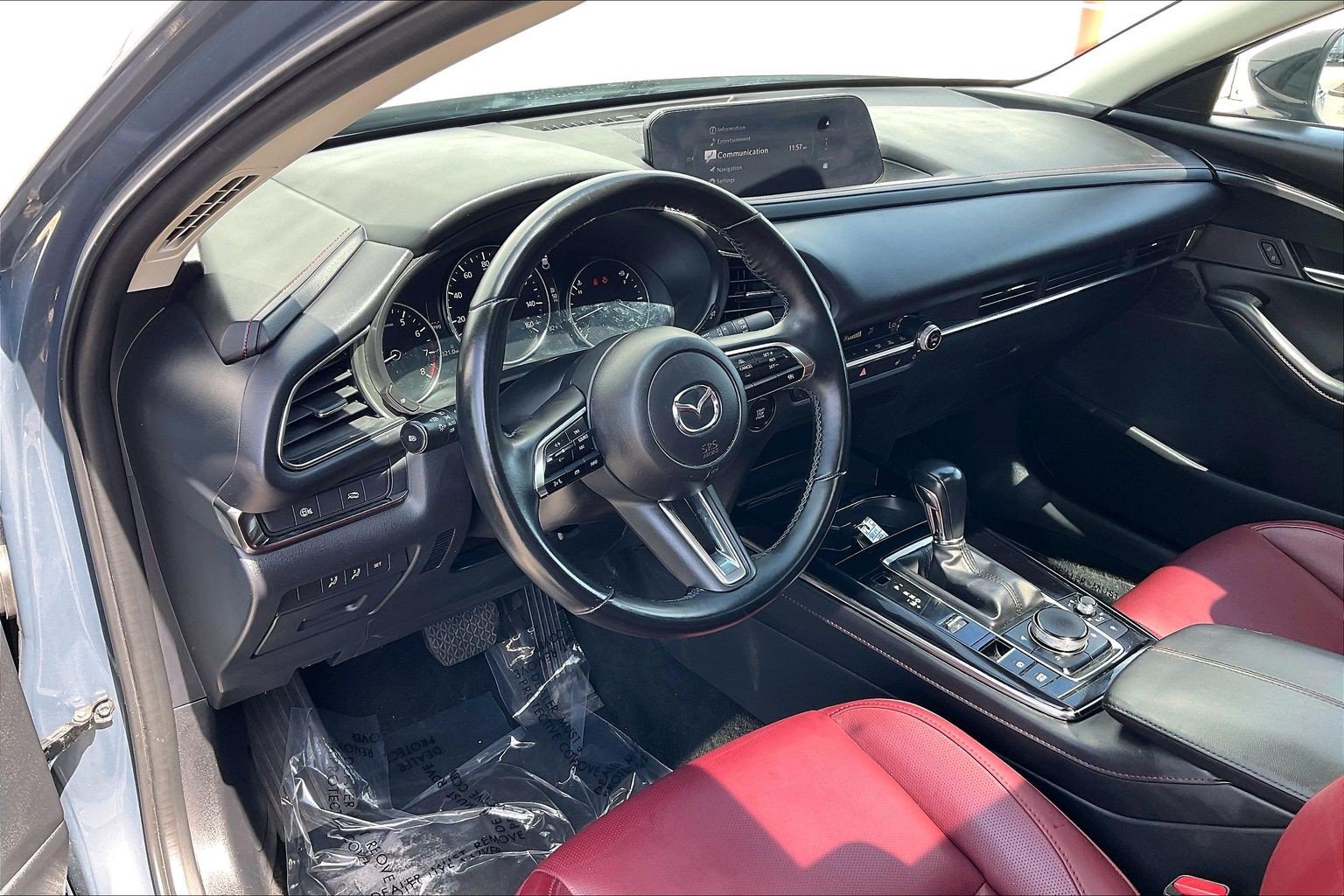 Used 2025 MAZDA CX-30 AWD 2.5 S w/ Preferred Package image 18
