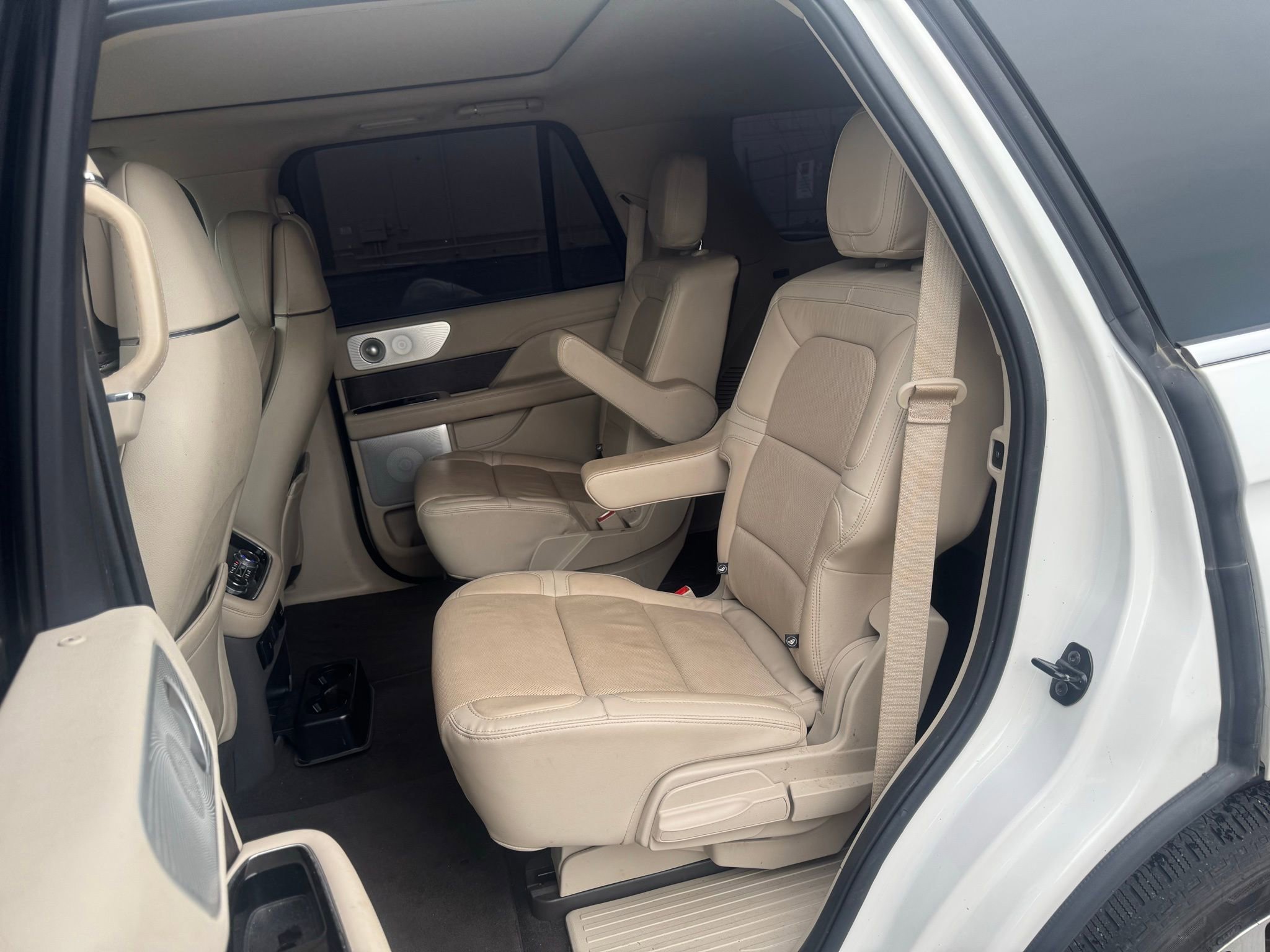 Used 2021 Lincoln Navigator Reserve w/ Luxury Package image 7