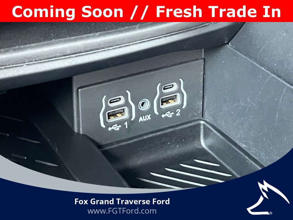 Used 2025 Chrysler Pacifica Limited FWD image 29