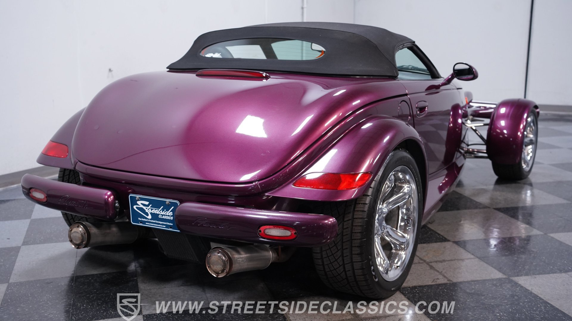 Used 1999 Plymouth Prowler RWD image 11