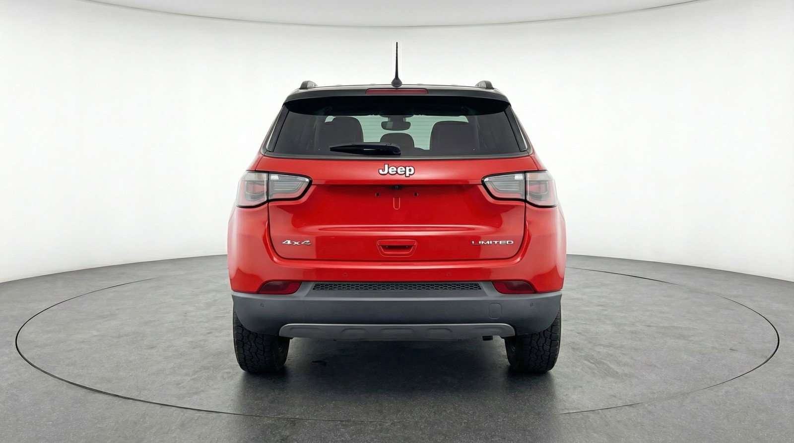 Used 2025 Jeep Compass Trailhawk image 7