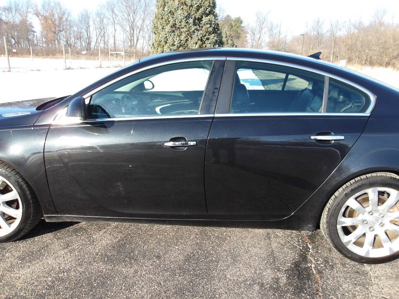 Used 2012 Buick Regal Premium image 32