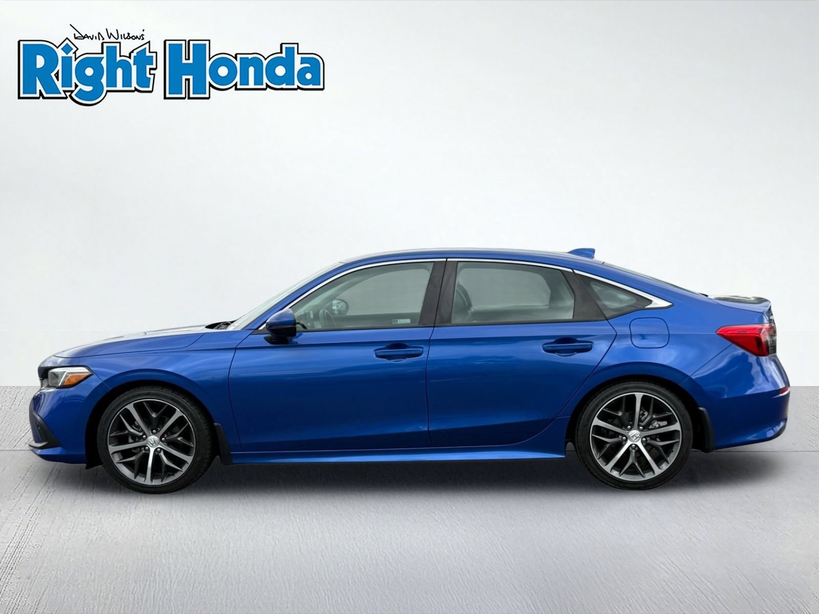 Certified 2024 Honda Civic Touring image 4