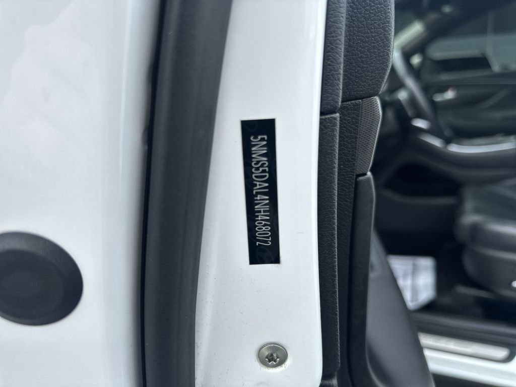 Used 2022 Hyundai Santa Fe Calligraphy image 19