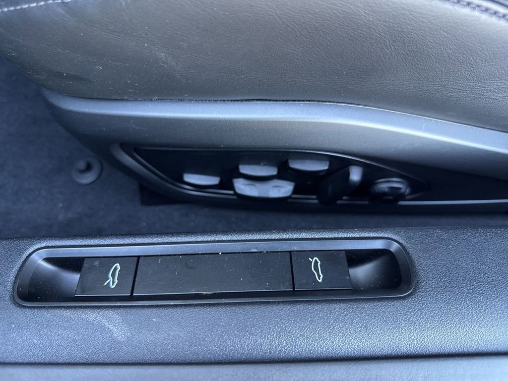 Used 2025 Porsche 911 Carrera image 16