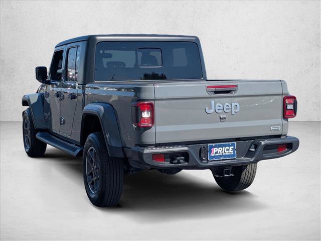Used 2021 Jeep Gladiator Overland AWD/4WD image 7