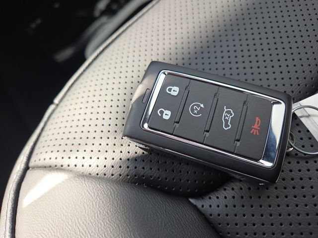 New 2025 Jeep Grand Cherokee L Limited w/ Luxury Tech Group II image 33