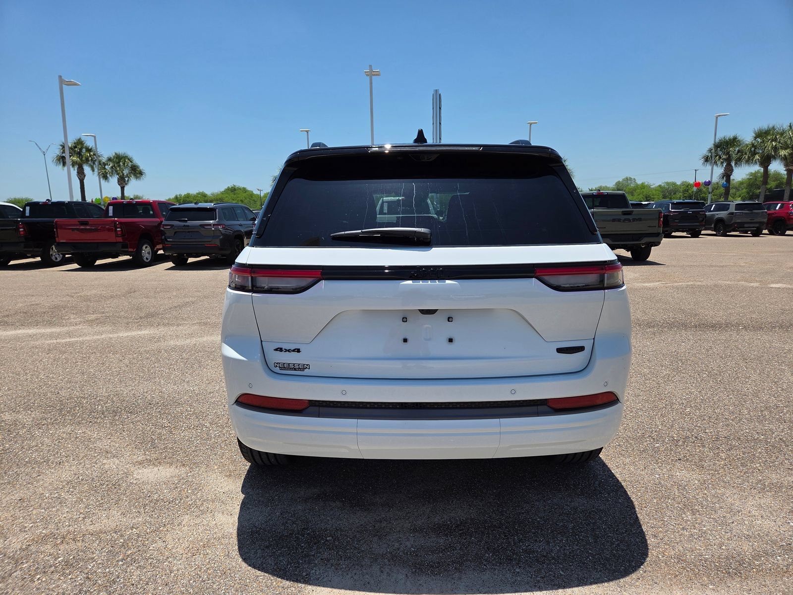 New 2026 Jeep Grand Cherokee Summit AWD/4WD image 6