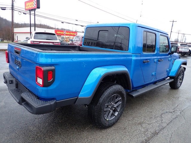 New 2026 Jeep Gladiator Sport image 7