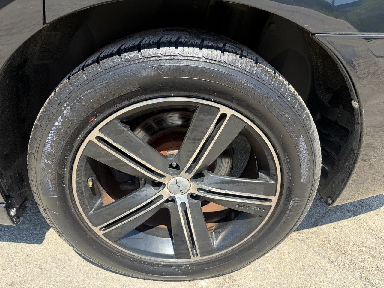 Used 2013 Dodge Charger SE RWD image 11