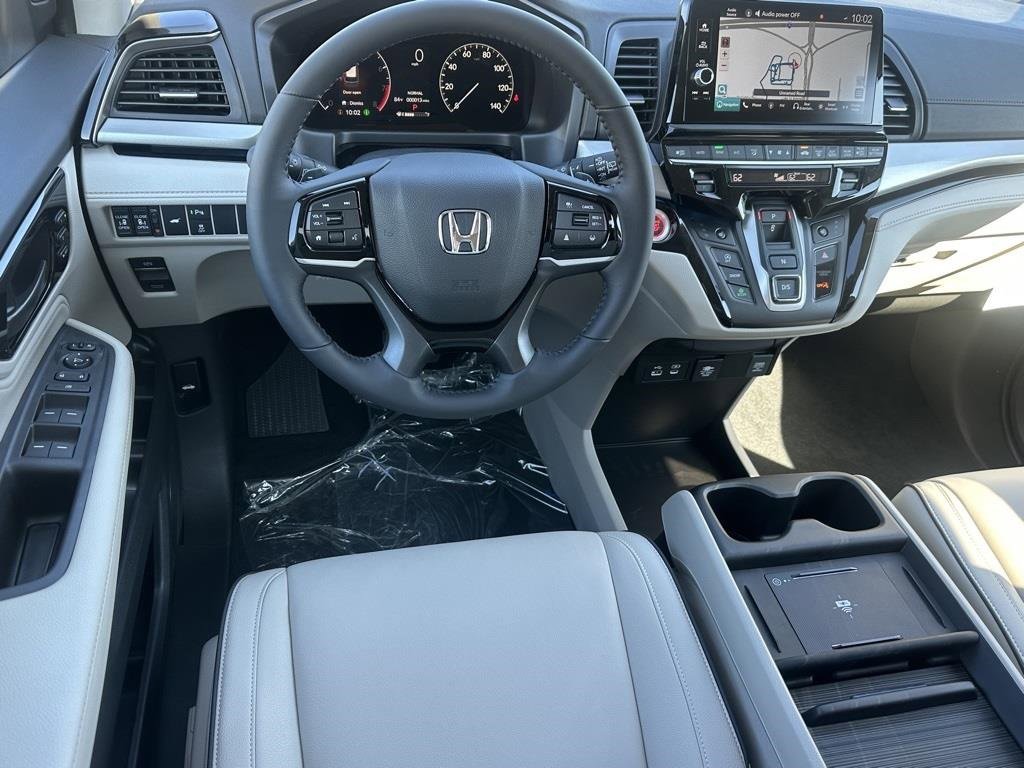 New 2026 Honda Odyssey Touring image 9