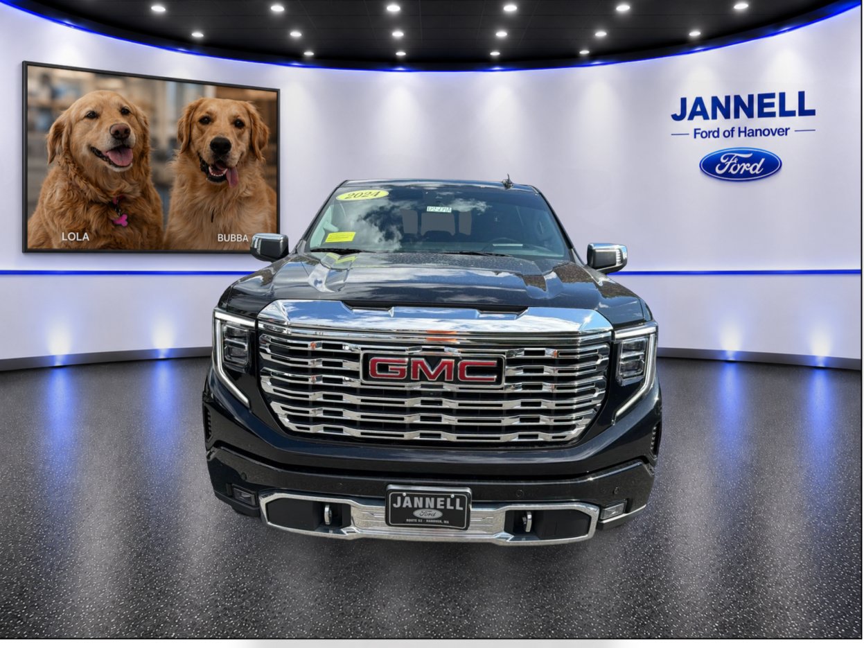 Used 2024 GMC Sierra 1500 Denali w/ Denali Reserve Package AWD/4WD image 2