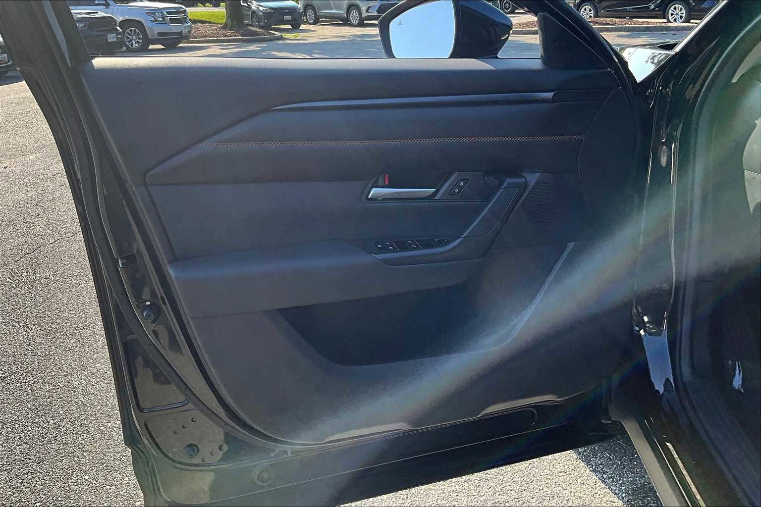 Used 2024 MAZDA CX-50 AWD 2.5 Turbo w/ Cargo Package image 21