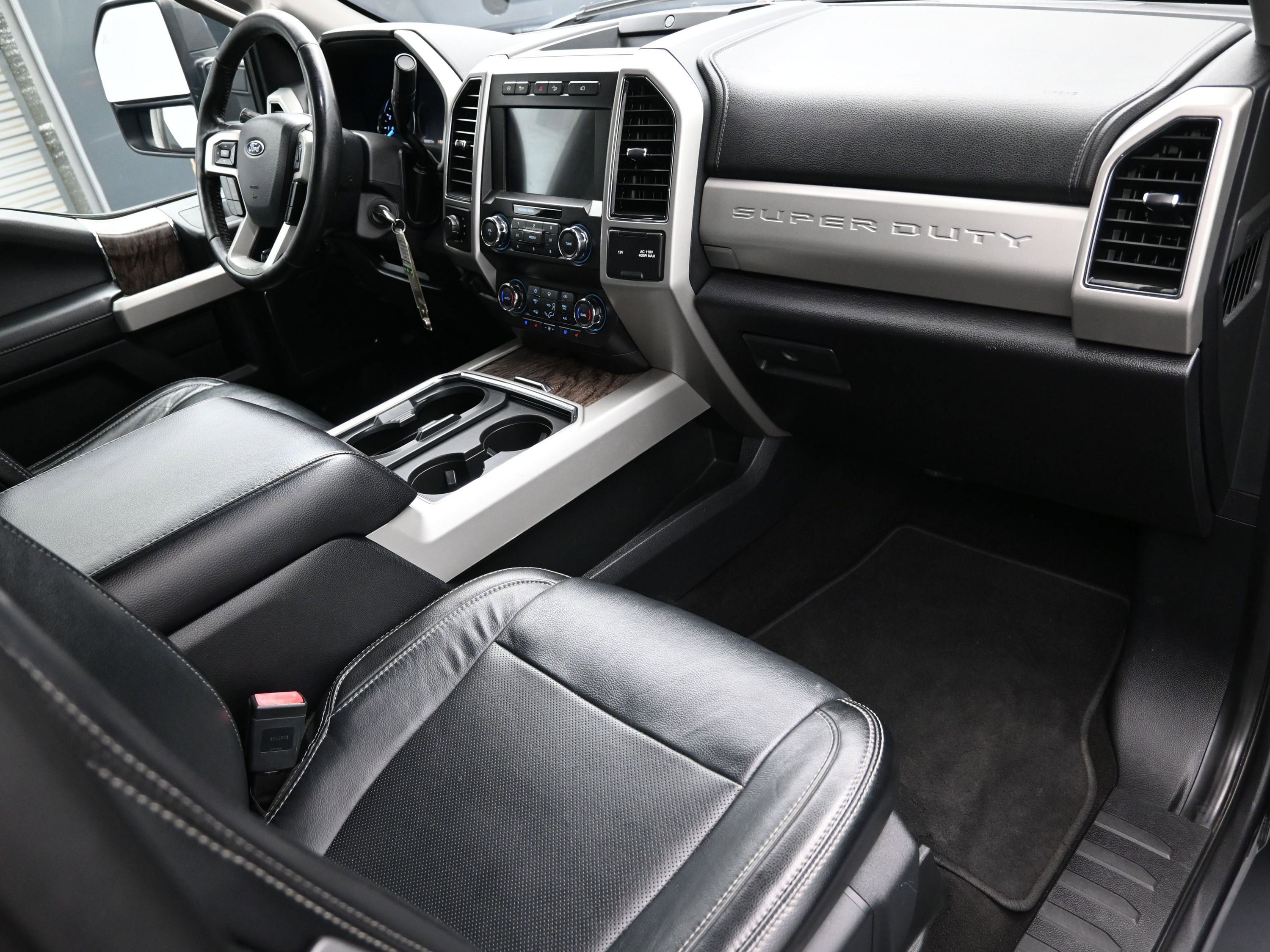 Used 2019 Ford F250 Lariat w/ Lariat Value Package image 40