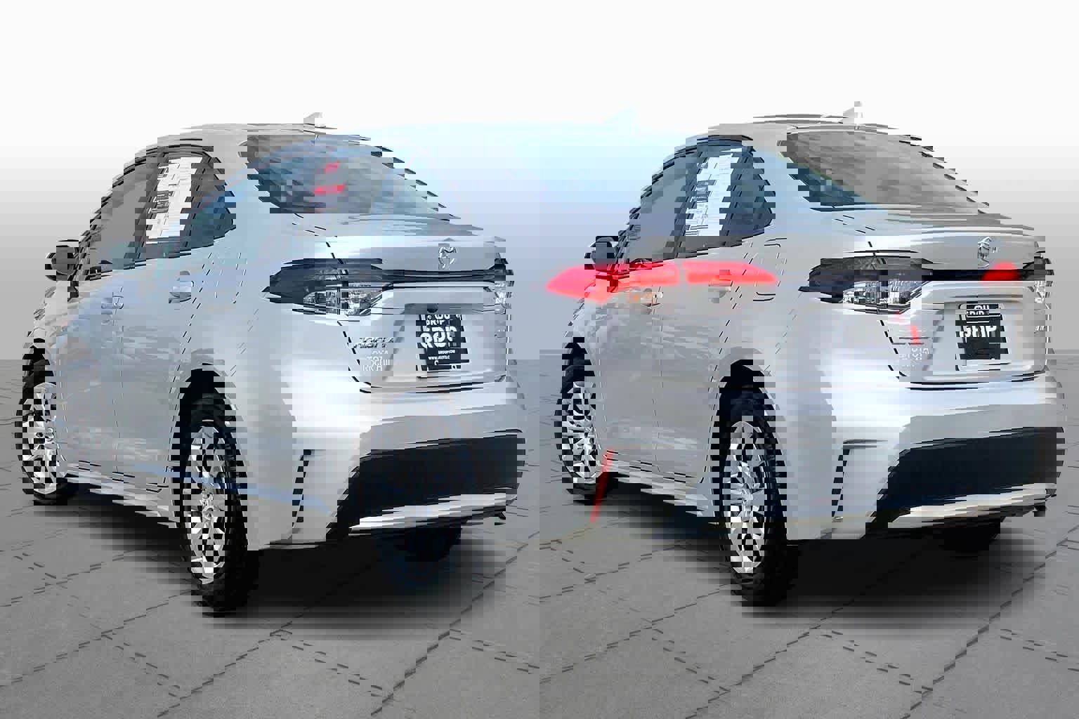 Used 2021 Toyota Corolla LE image 12