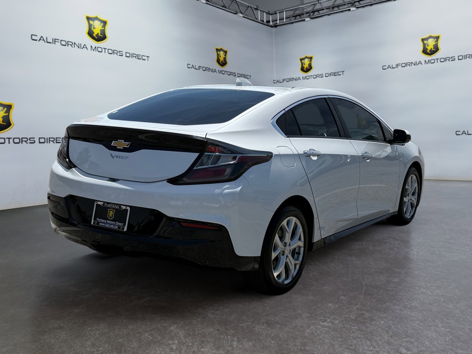Used 2016 Chevrolet Volt Premier w/ Driver Confidence Package FWD image 5