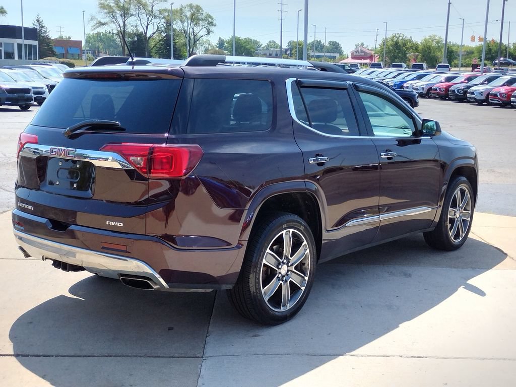 Used 2017 GMC Acadia Denali w/ Technology Package AWD/4WD image 5
