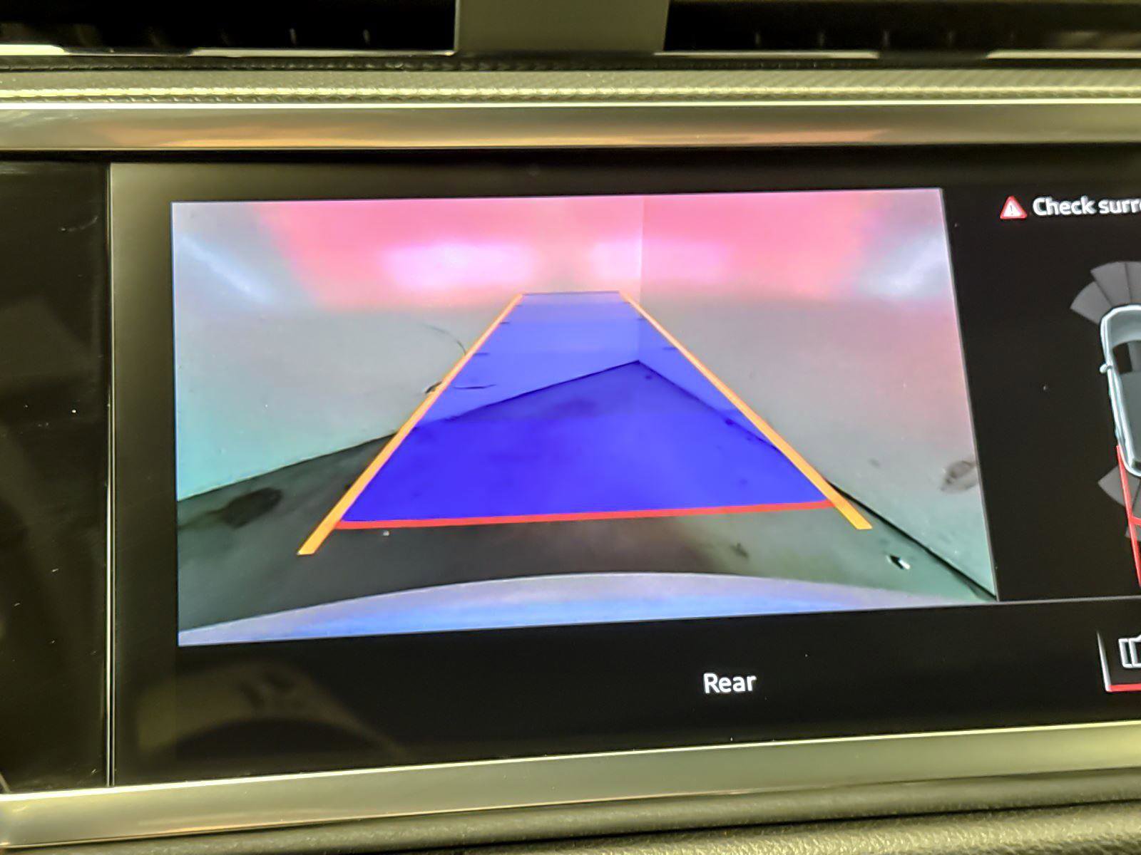 Used 2025 Audi Q3 2.0T Premium w/ Convenience Package image 19