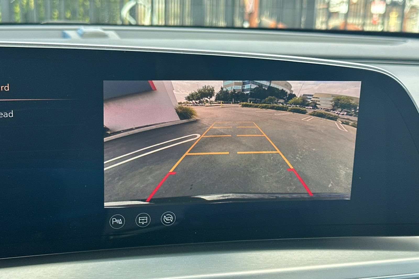 Certified 2024 Cadillac Lyriq Sport RWD image 26