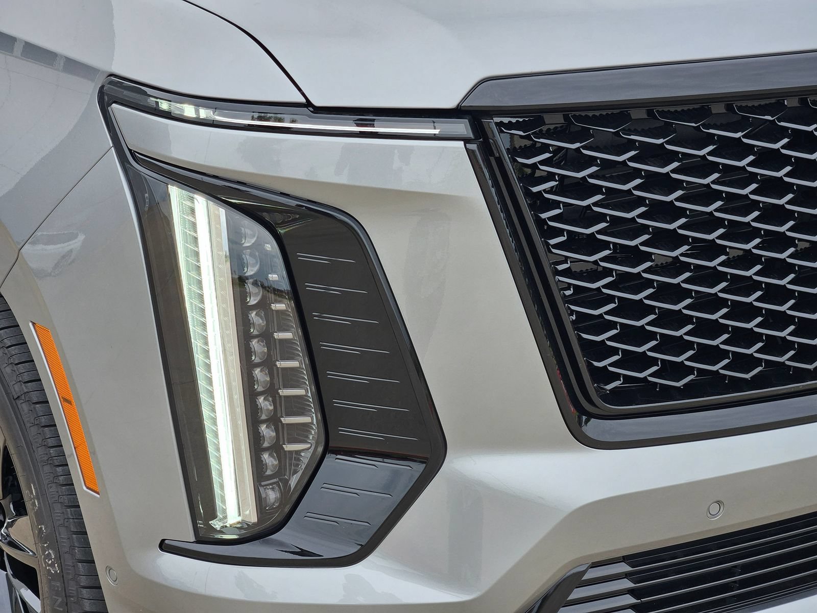 New 2026 Cadillac Escalade Sport w/ Touring Package AWD/4WD image 9