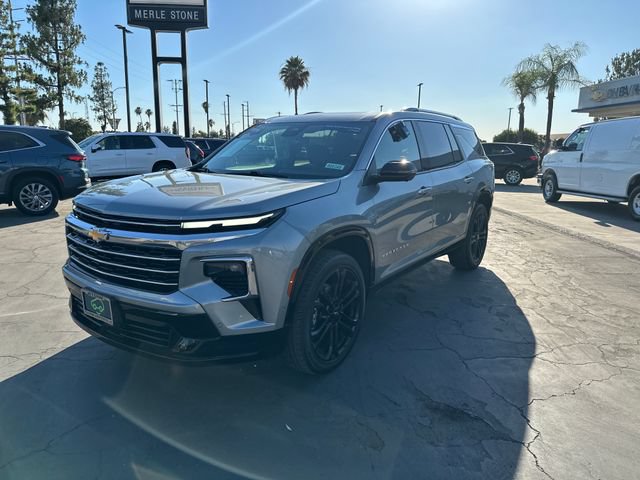 Certified 2026 Chevrolet Traverse High Country FWD image 3