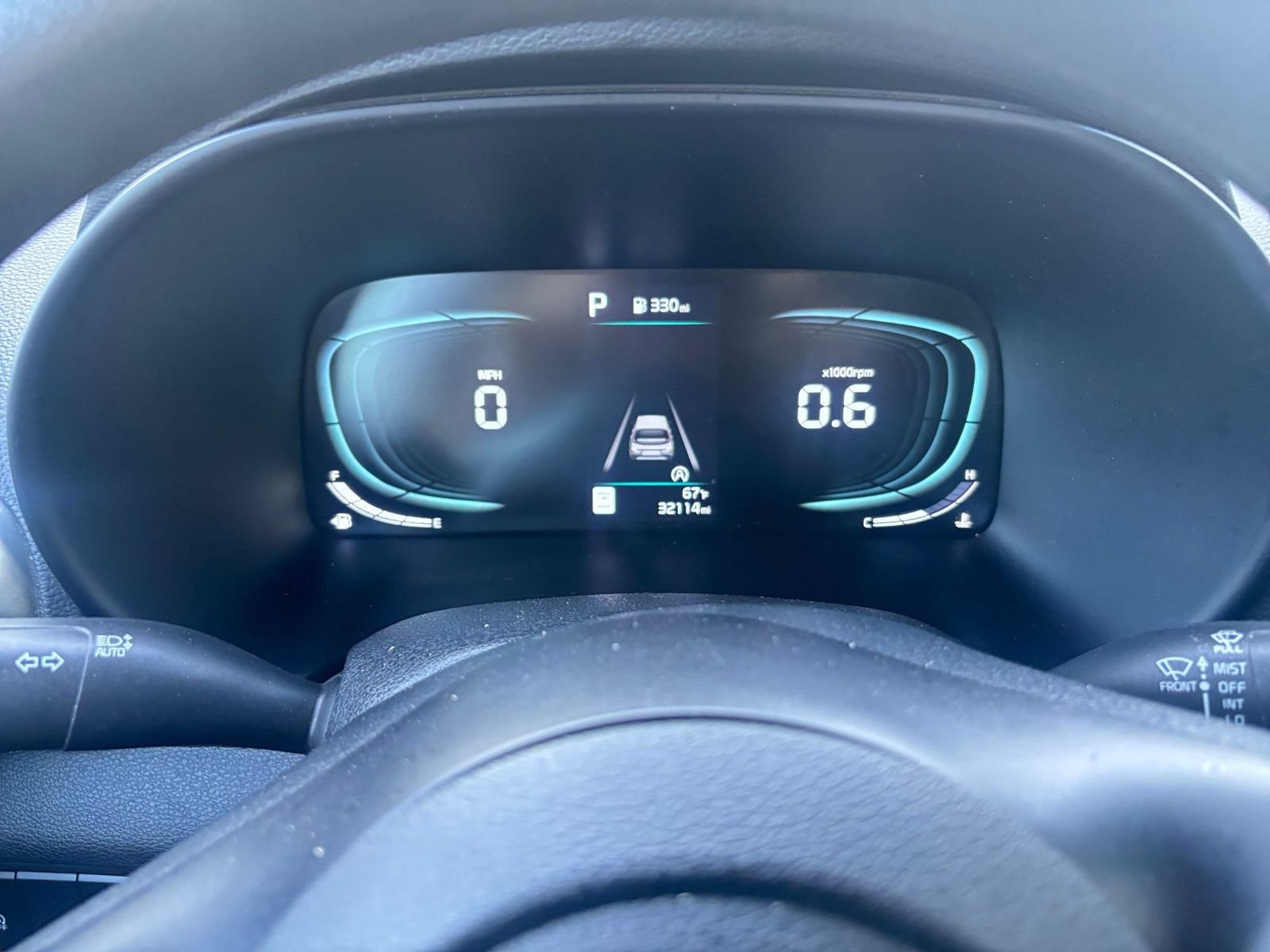 Used 2025 Kia Soul LX w/ LX Technology Package FWD image 37