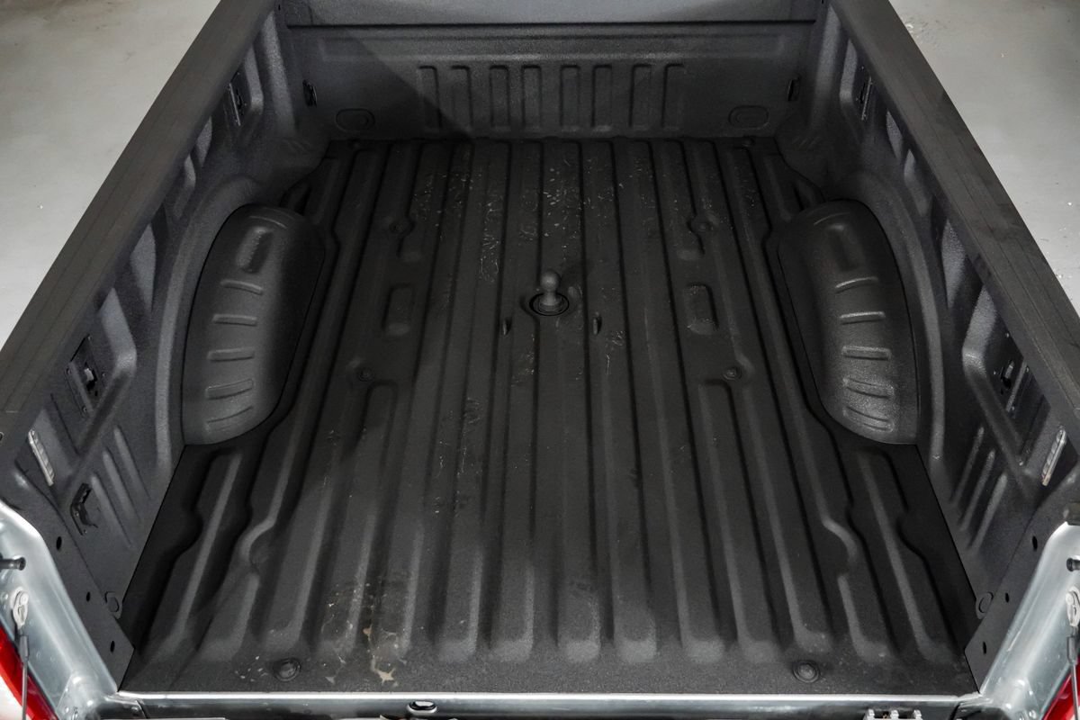 Used 2022 Ford F250 Platinum w/ FX4 Off-Road Package AWD/4WD image 52