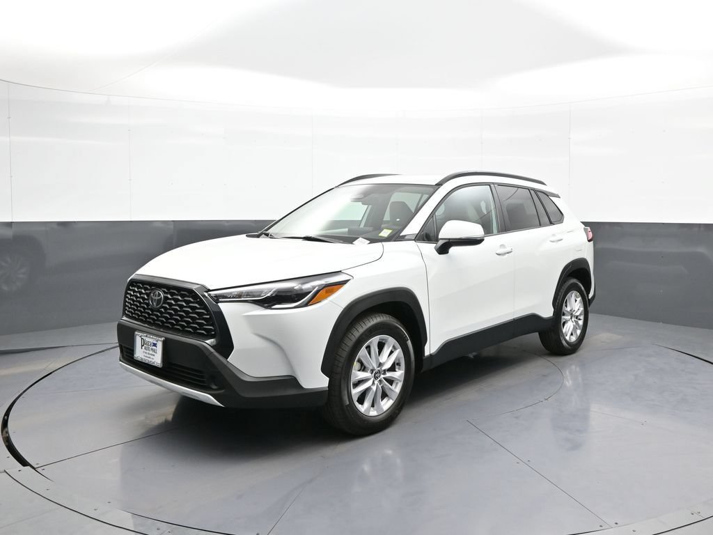 Certified 2024 Toyota Corolla Cross LE AWD/4WD image 10
