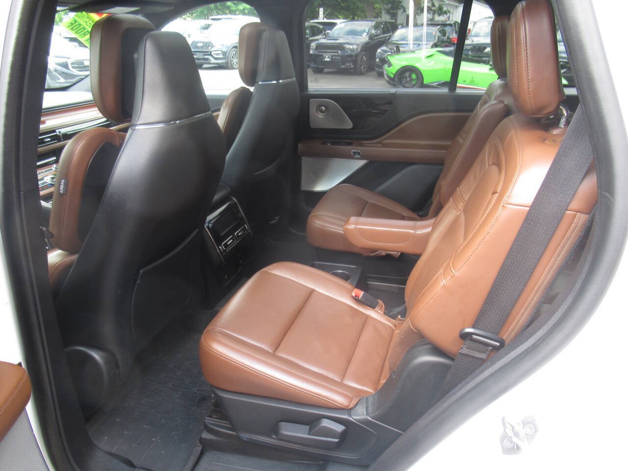 Used 2021 Lincoln Aviator Reserve w/ Equipment Group 208A AWD/4WD image 18