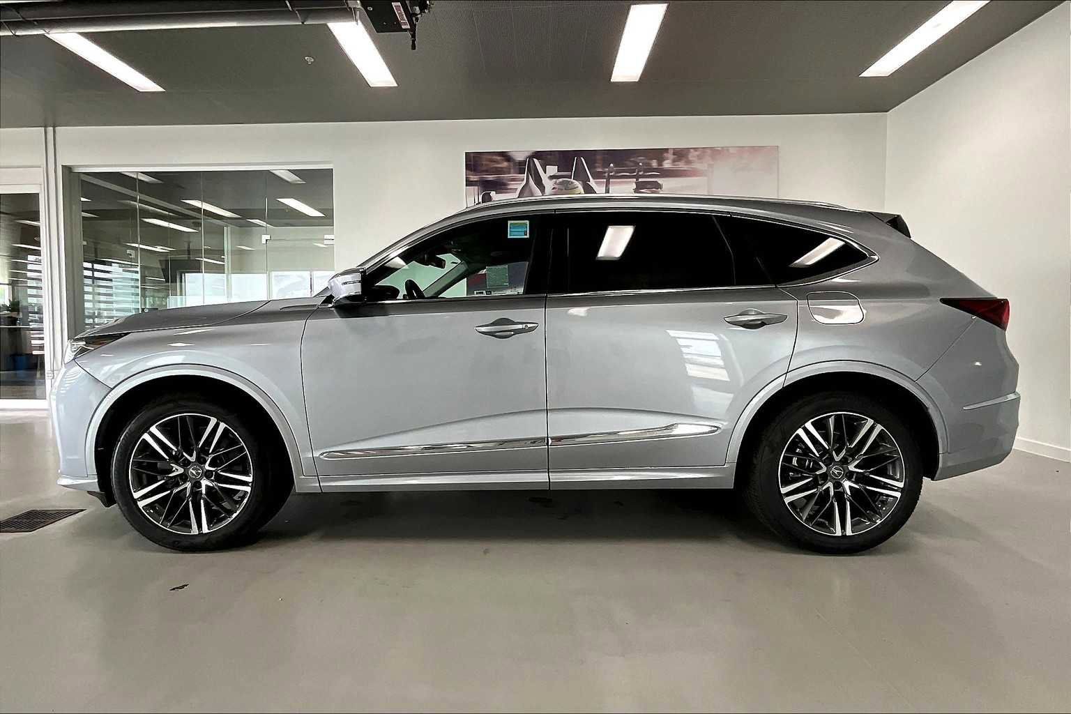 New 2026 Acura MDX SH-AWD w/ Advance Package image 3