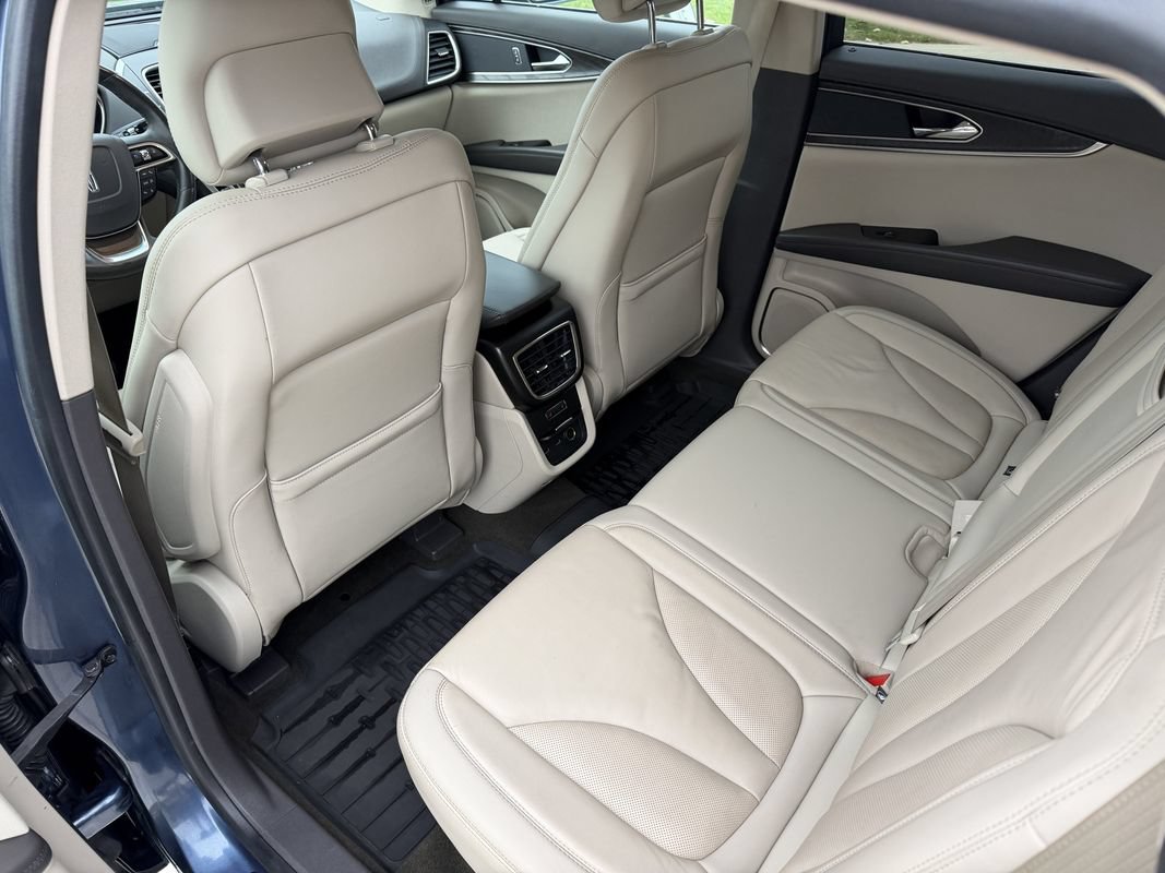 Used 2019 Lincoln Nautilus Select AWD/4WD image 29
