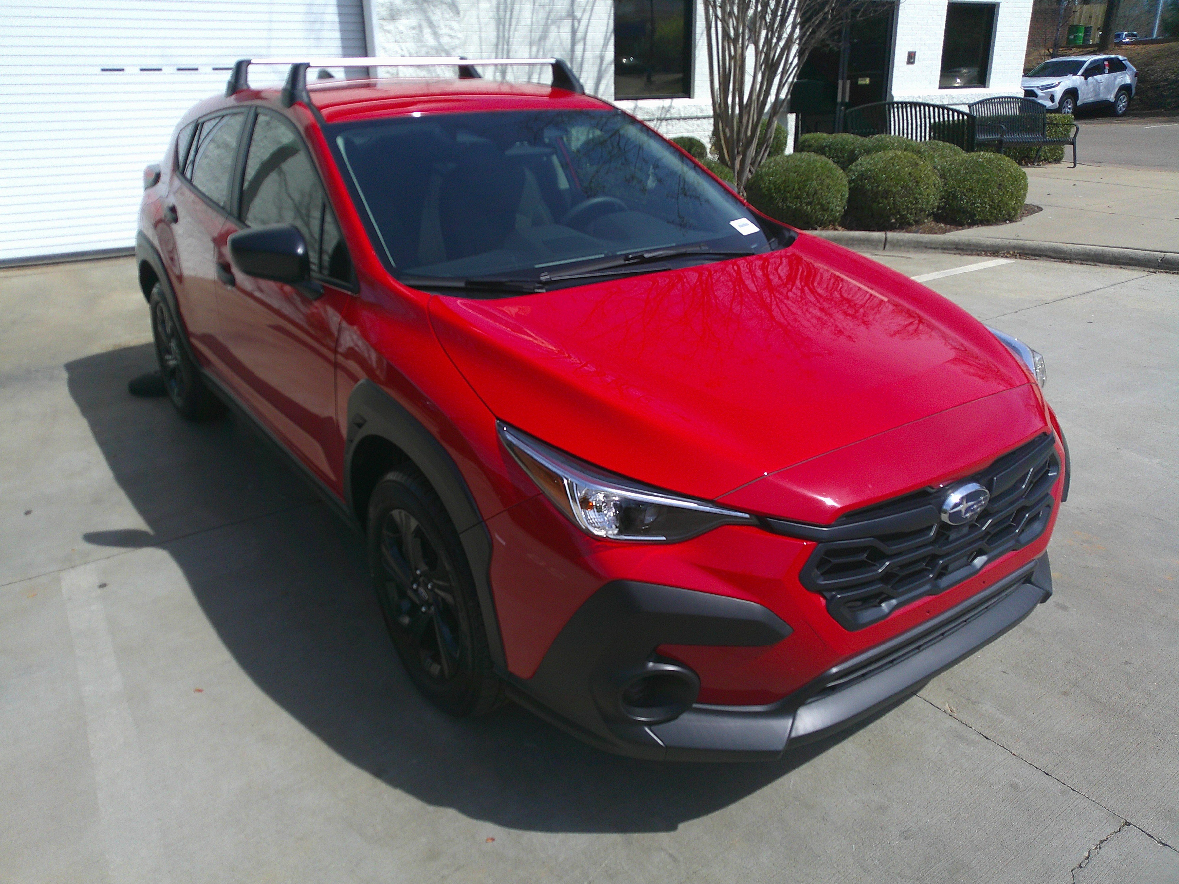 Used 2024 Subaru Crosstrek 2.0i image 2