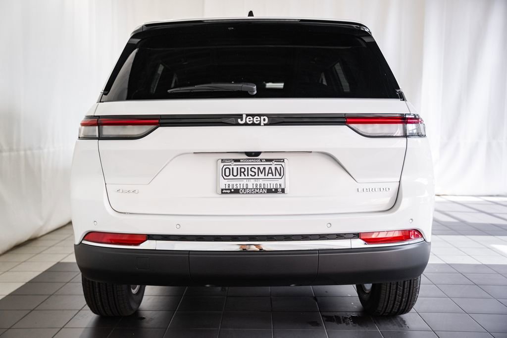 New 2025 Jeep Grand Cherokee Laredo X w/ Luxury Tech Group I image 5
