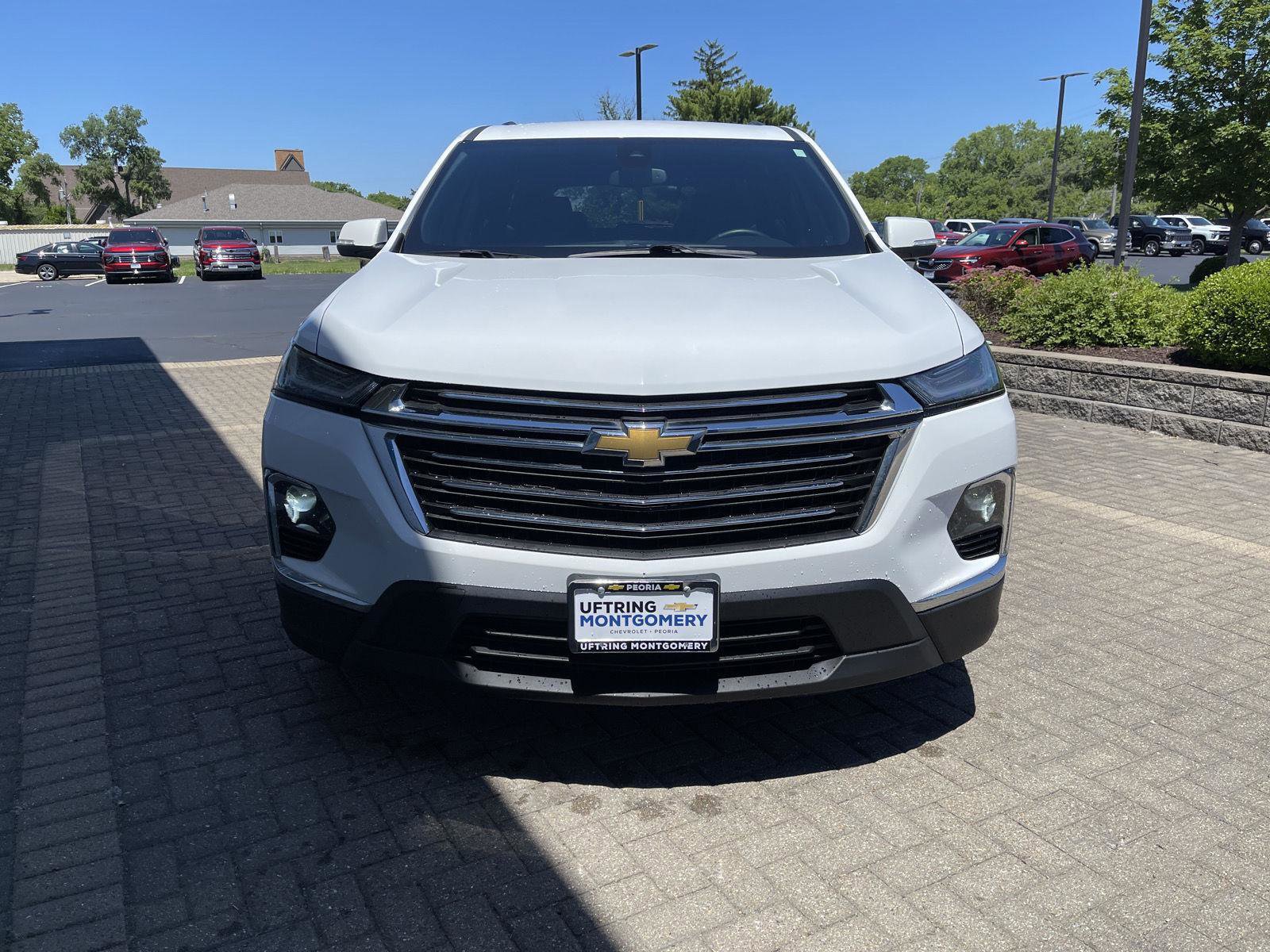 Used 2023 Chevrolet Traverse LT w/ LPO, Floor Liner Package FWD image 8