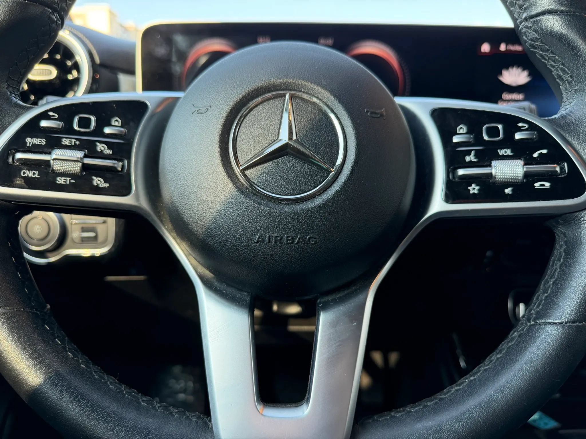 Used 2019 Mercedes-Benz A 220 4MATIC w/ Premium Package image 17